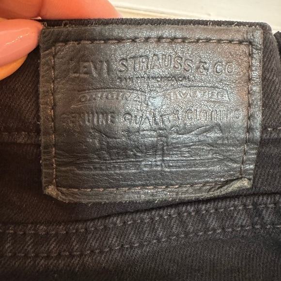 Levi’s Wedgie High-Waisted Black Straight Leg Jeans – Size 27 - Picture 15 of 17